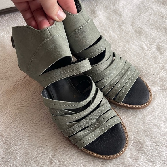 Sbicca green leather strappy sandal block chunk heel - Picture 4 of 11